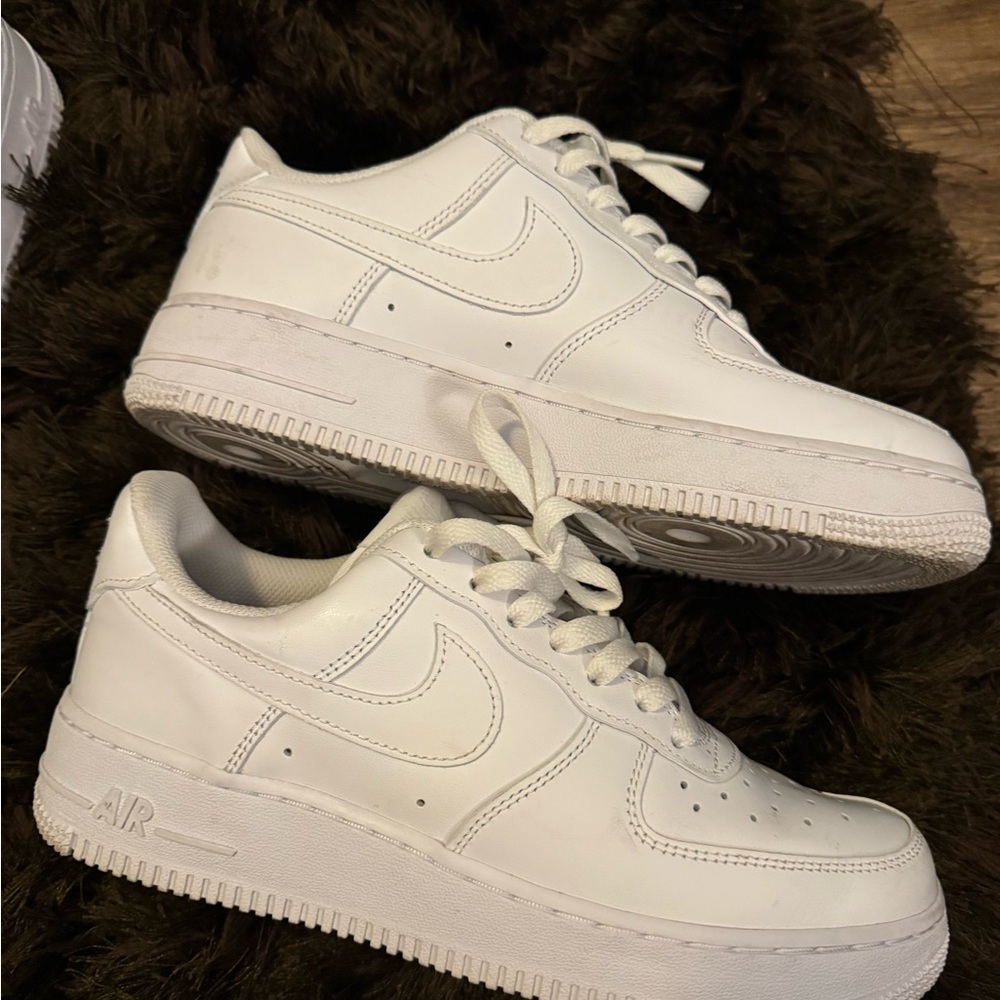 White Nike Sneakers